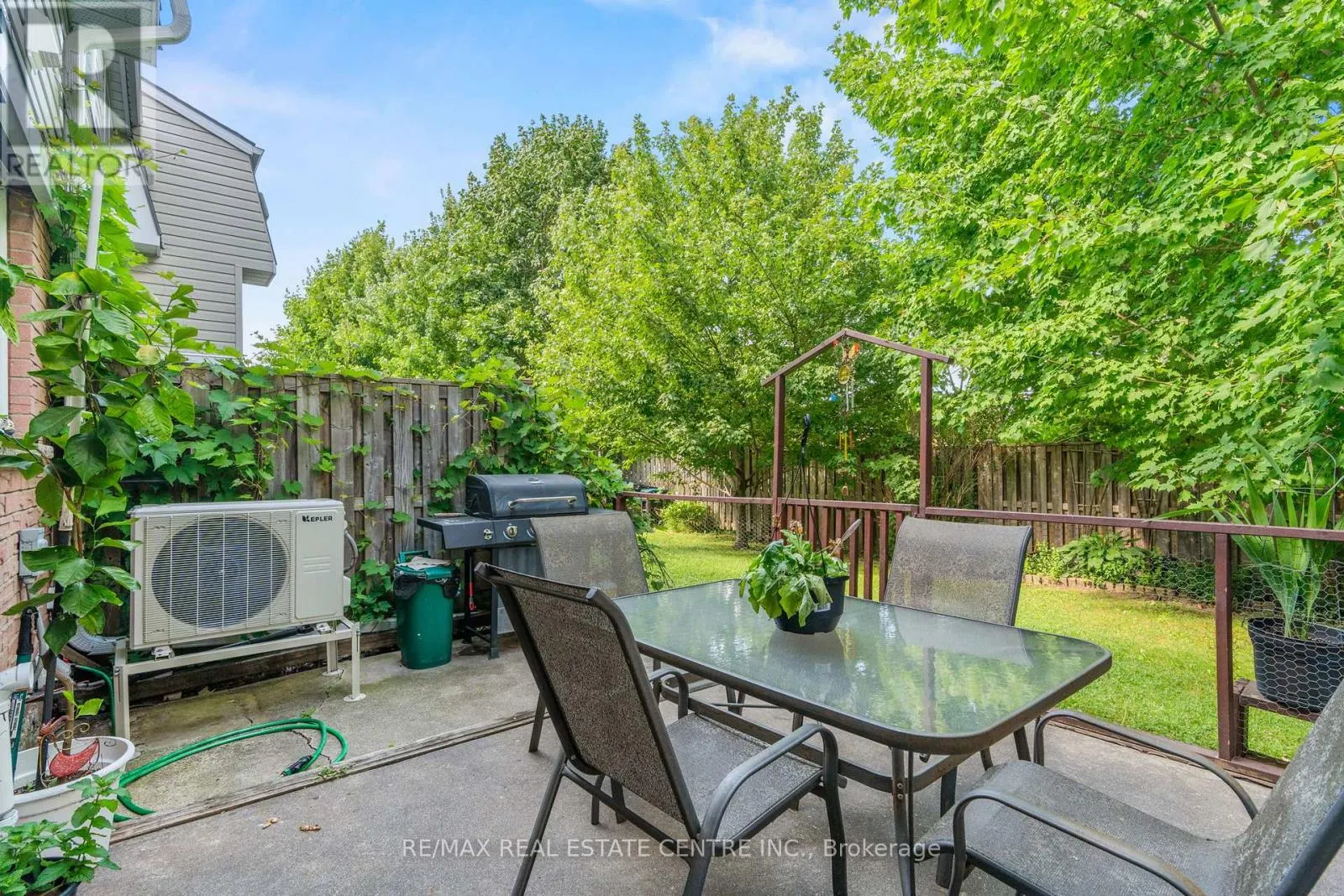 77 - 778 WILLIAM STREET E