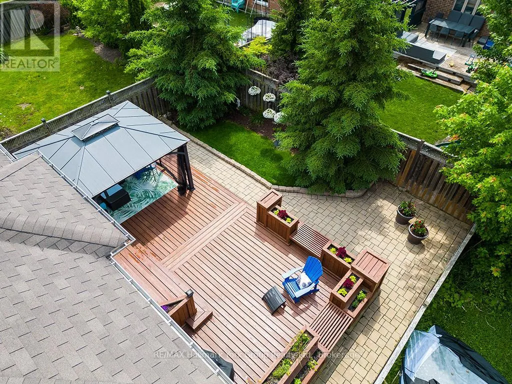 34 DAVIS STREET