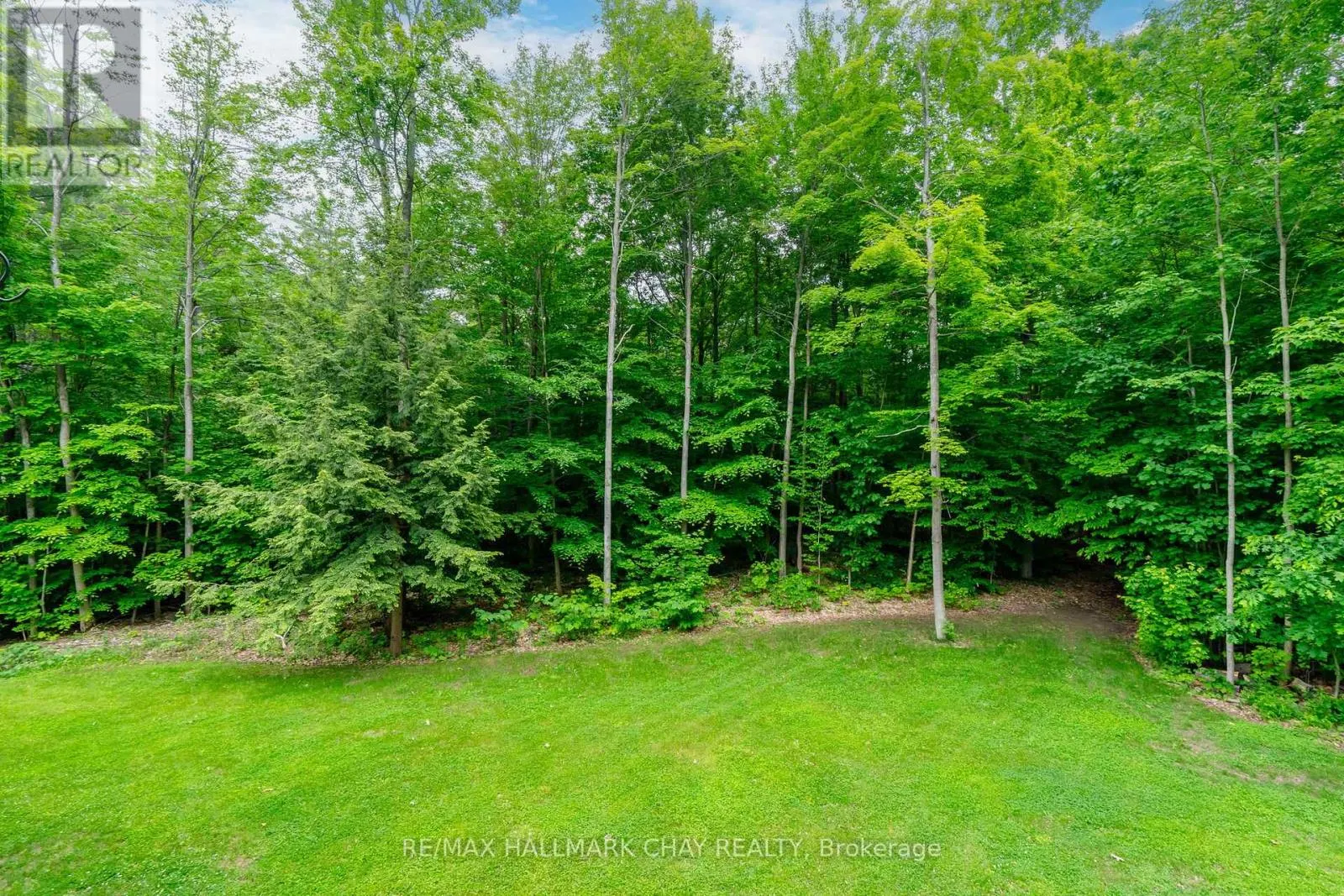 2 TIMBERLAND COURT S
