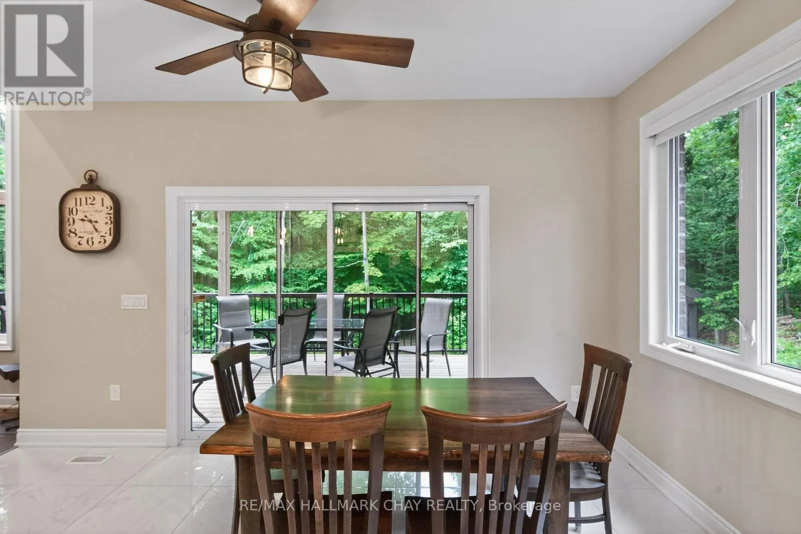 2 TIMBERLAND COURT S