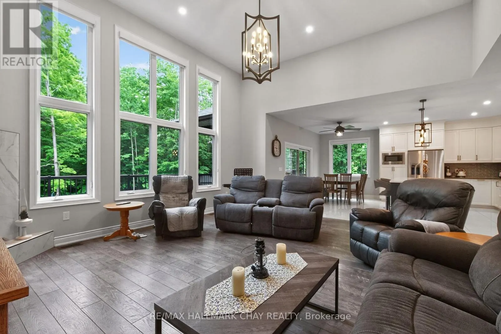 2 TIMBERLAND COURT S