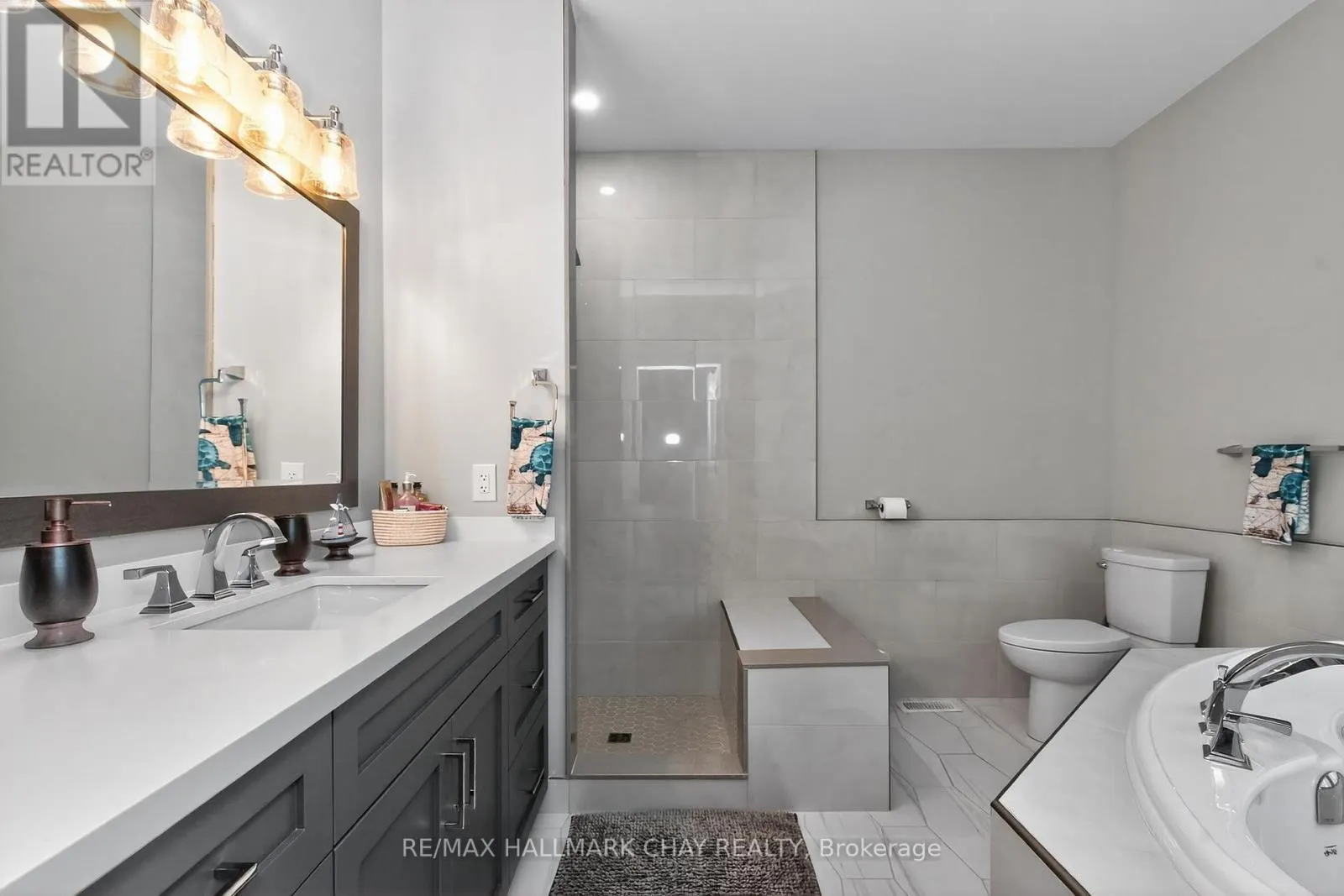 2 TIMBERLAND COURT S