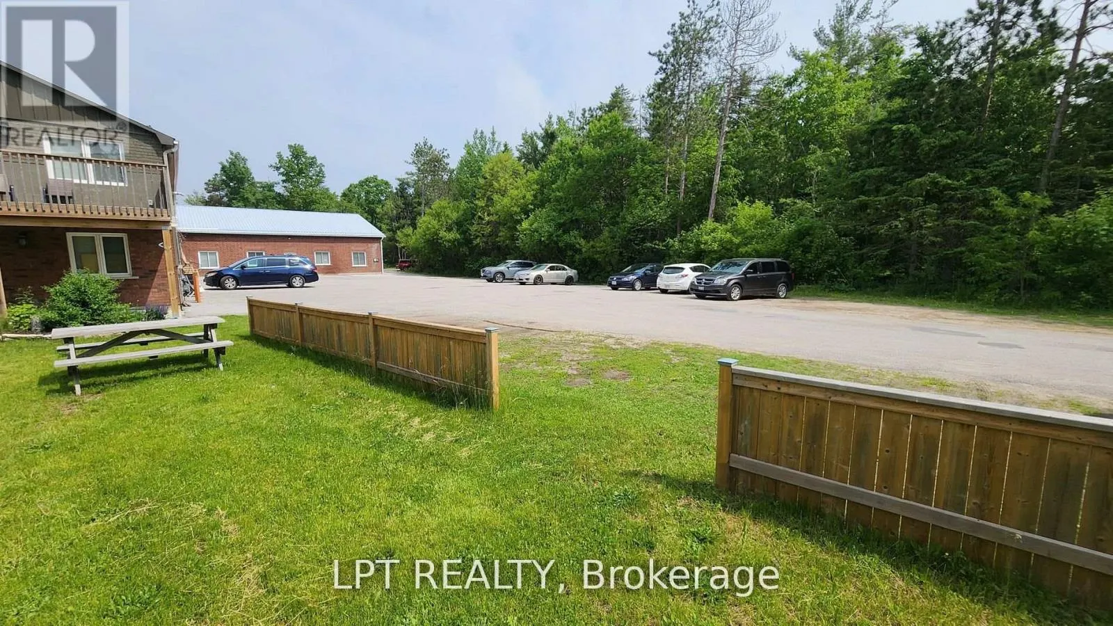 4 - 1148 SNOW VALLEY ROAD