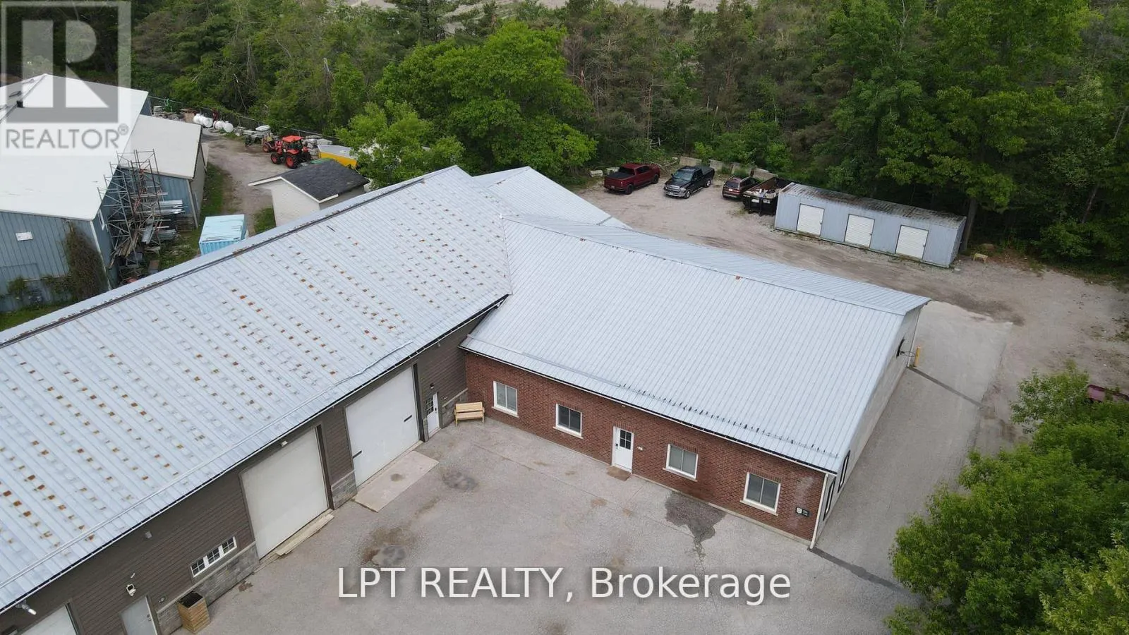 4 - 1148 SNOW VALLEY ROAD