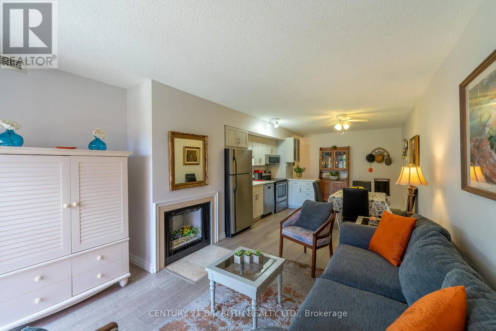 16 - 60 LAGUNA PARKWAY