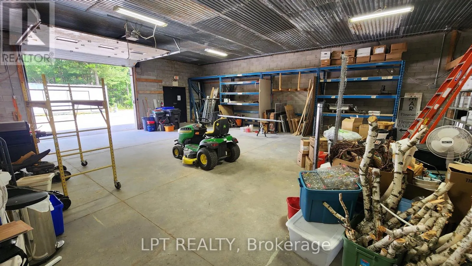5 - 1148 SNOW VALLEY ROAD