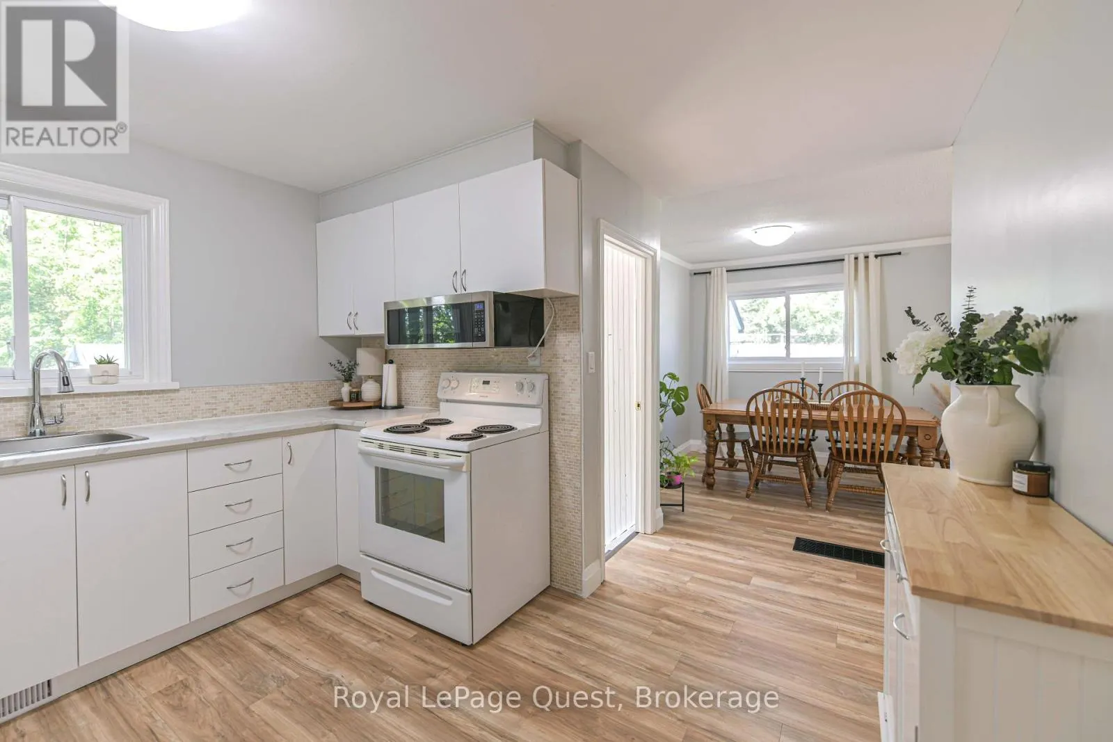 401 MISSISSAGA STREET W