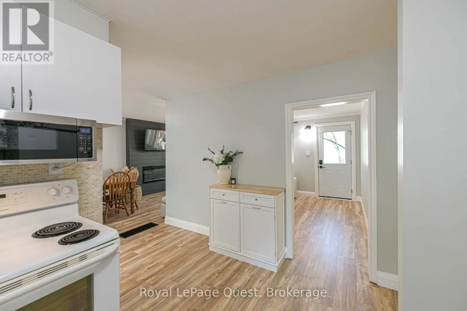 401 MISSISSAGA STREET W