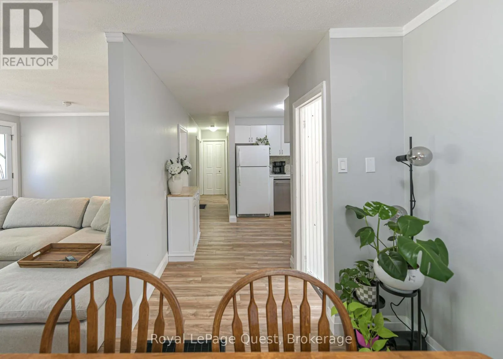 401 MISSISSAGA STREET W