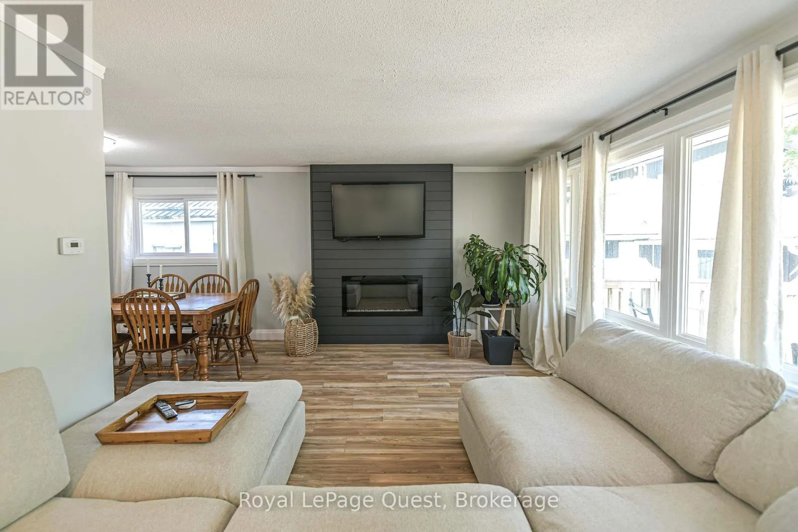 401 MISSISSAGA STREET W