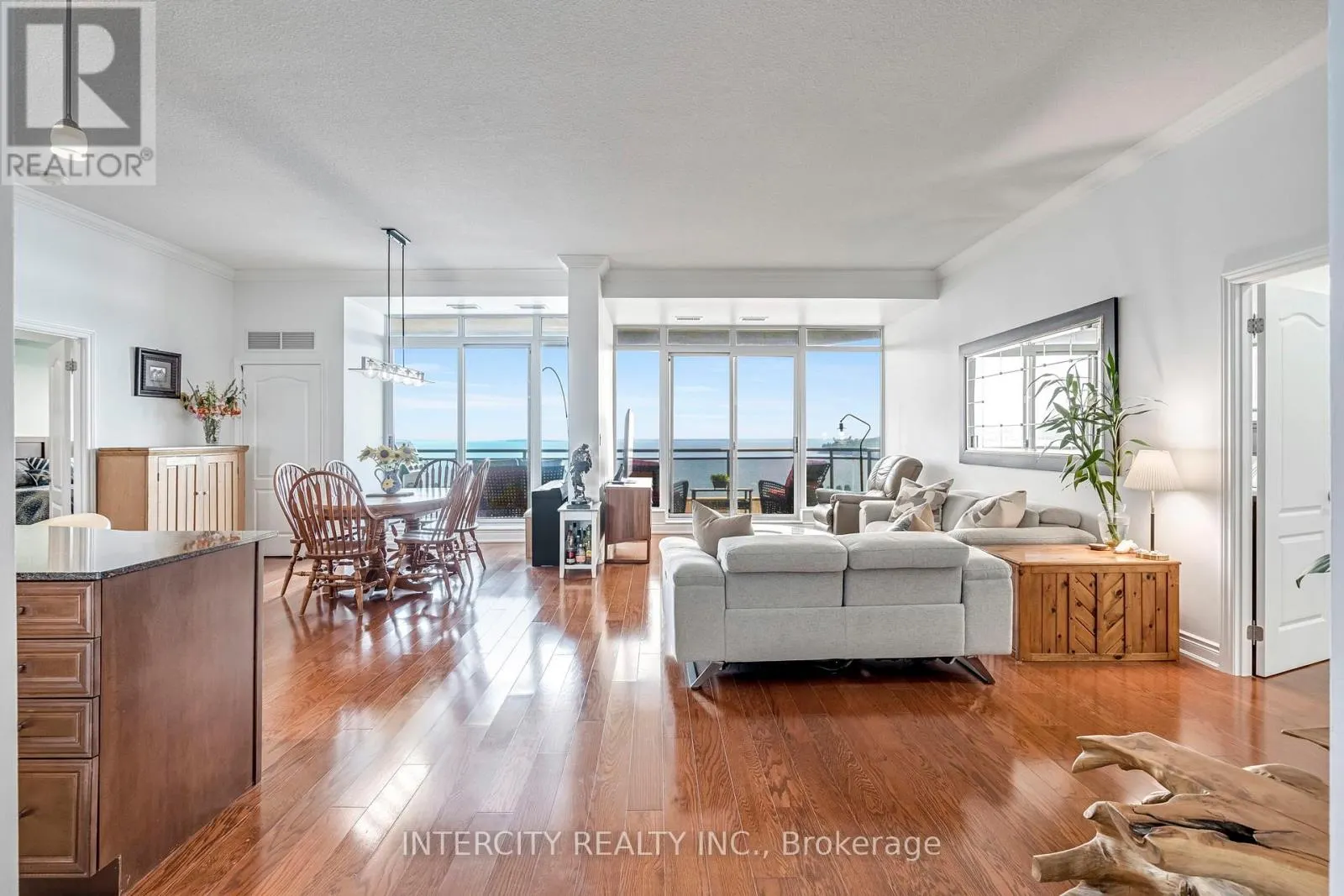 LPH03 - 699 ABERDEEN BOULEVARD