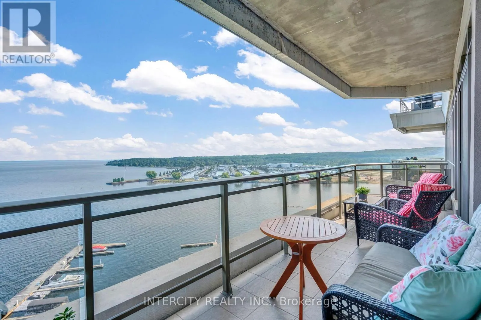 LPH03 - 699 ABERDEEN BOULEVARD