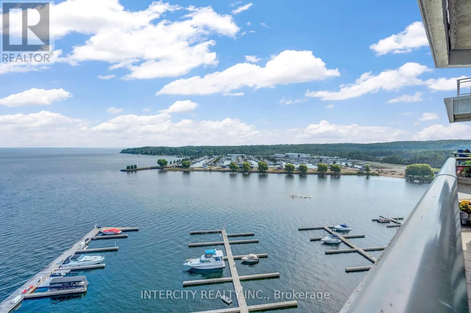 LPH03 - 699 ABERDEEN BOULEVARD