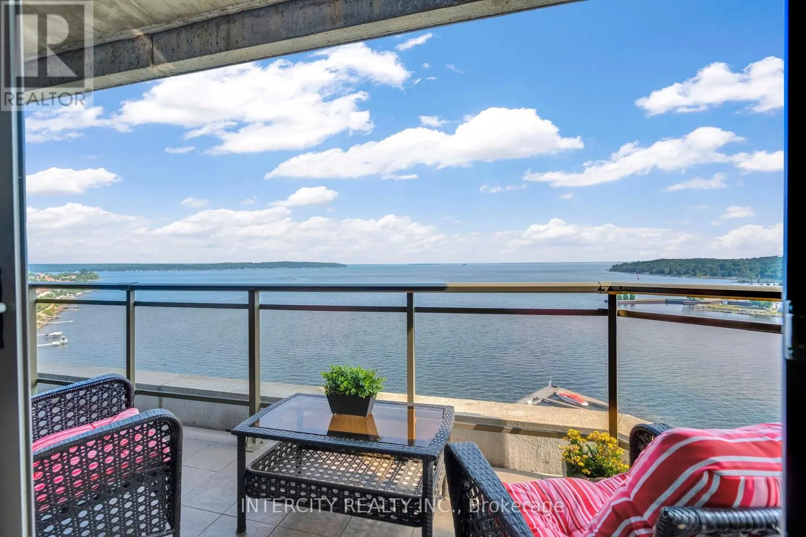 LPH03 - 699 ABERDEEN BOULEVARD