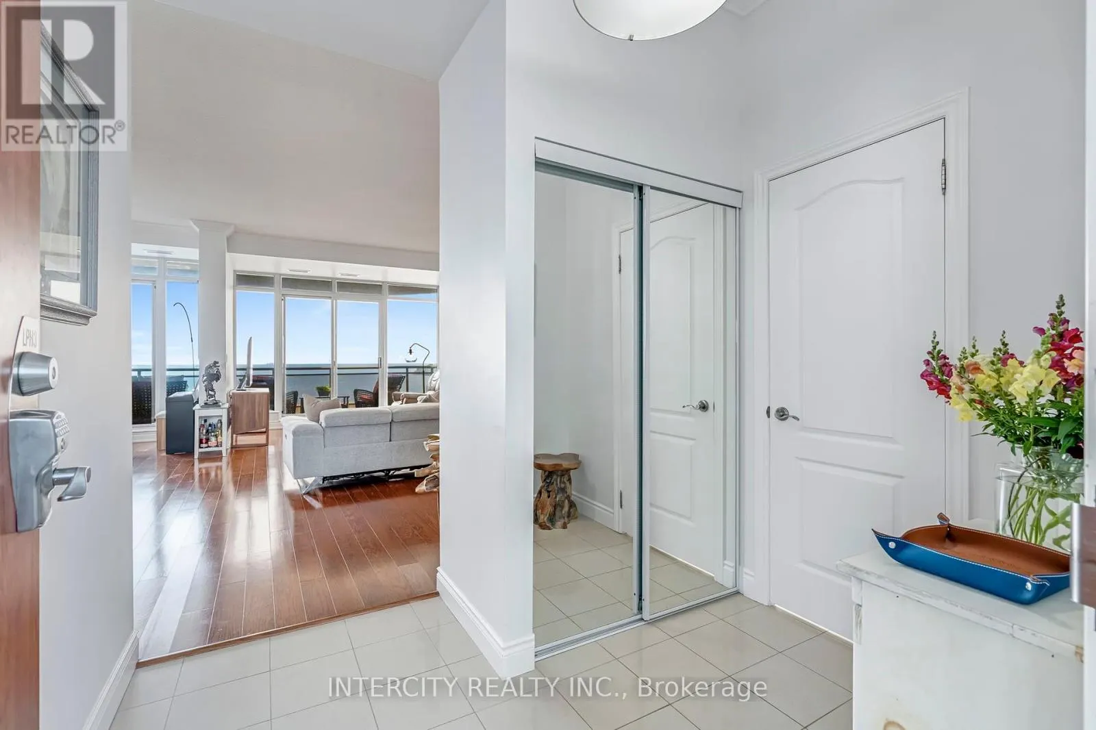 LPH03 - 699 ABERDEEN BOULEVARD