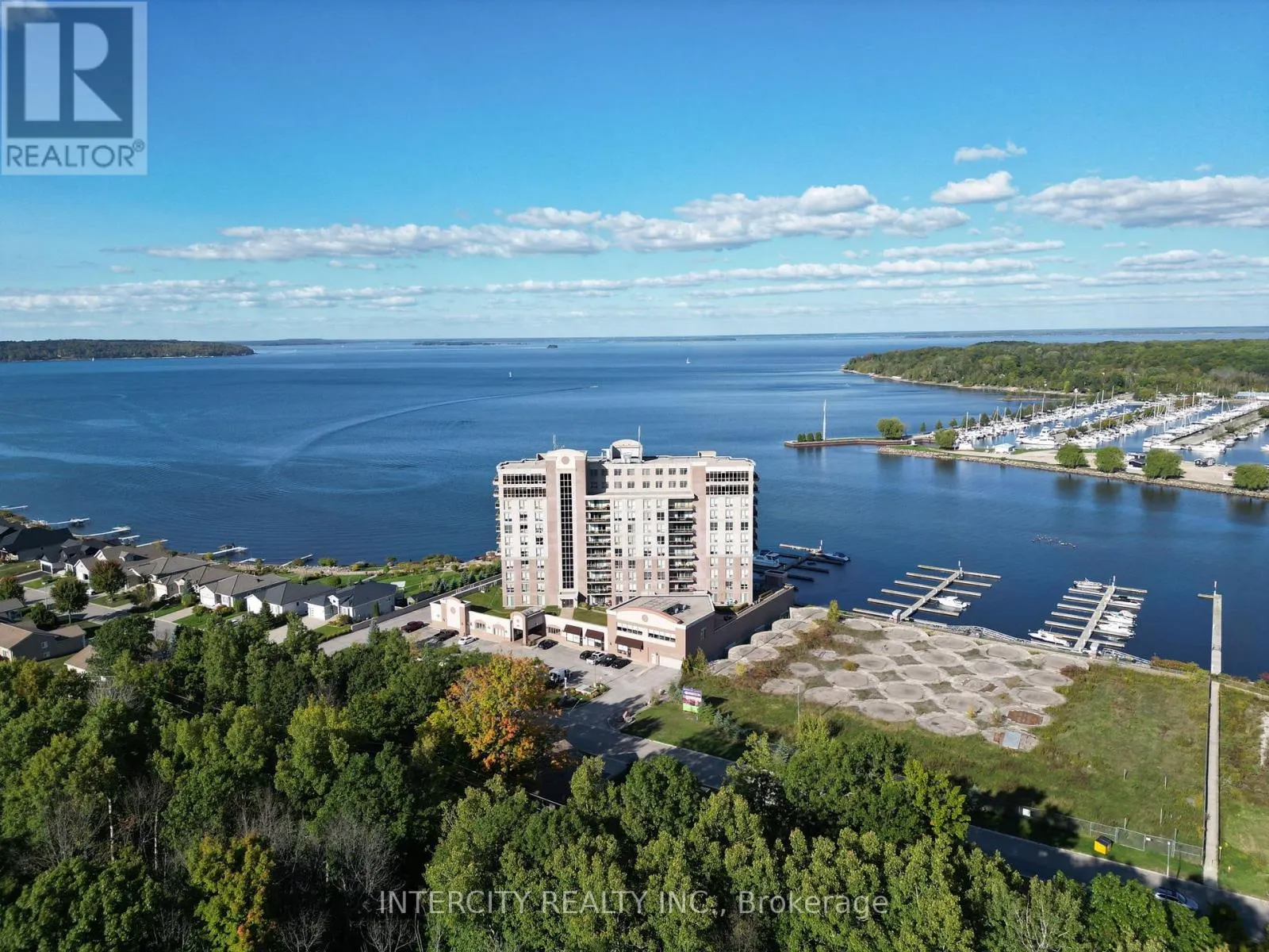 LPH03 - 699 ABERDEEN BOULEVARD