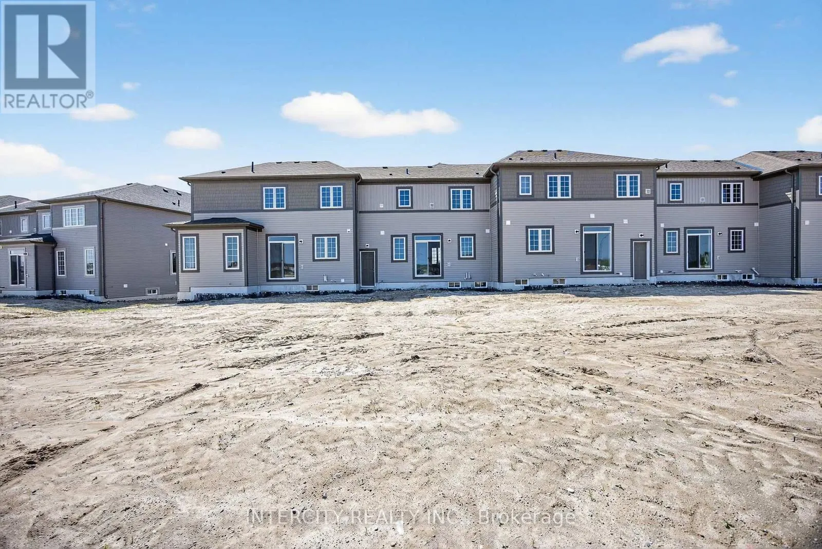 15 AVALON DRIVE