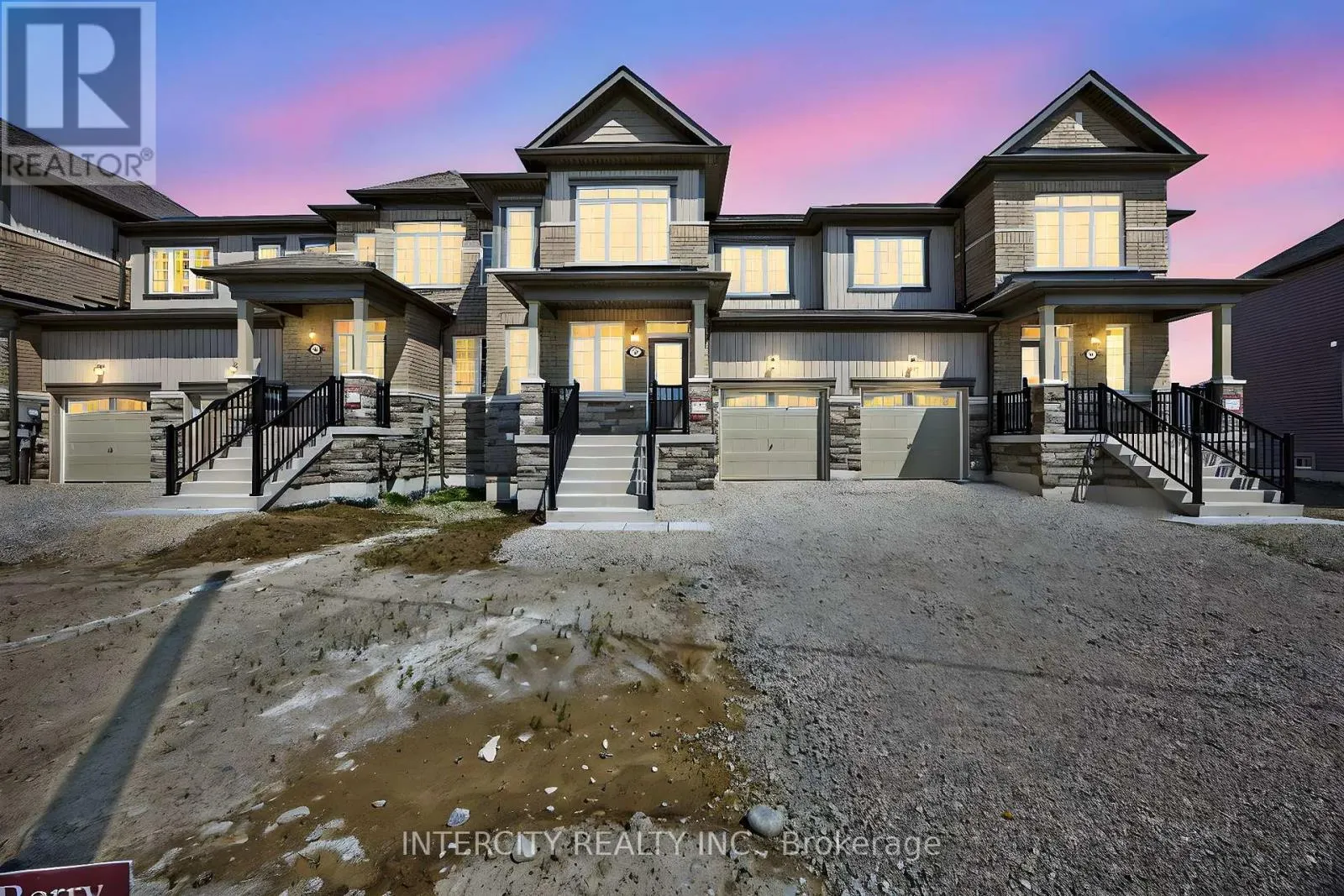 15 AVALON DRIVE