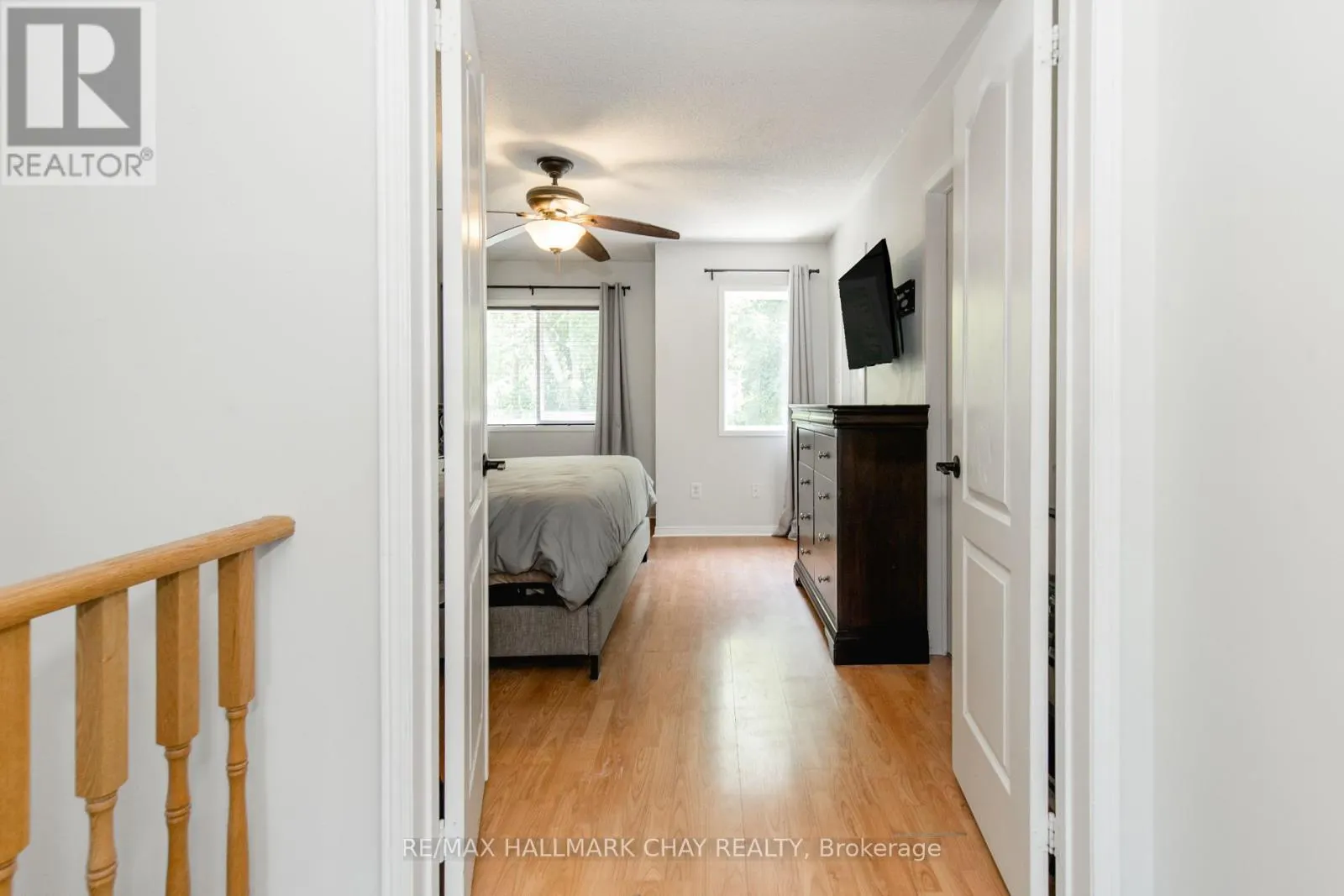 248 FERNDALE DRIVE S