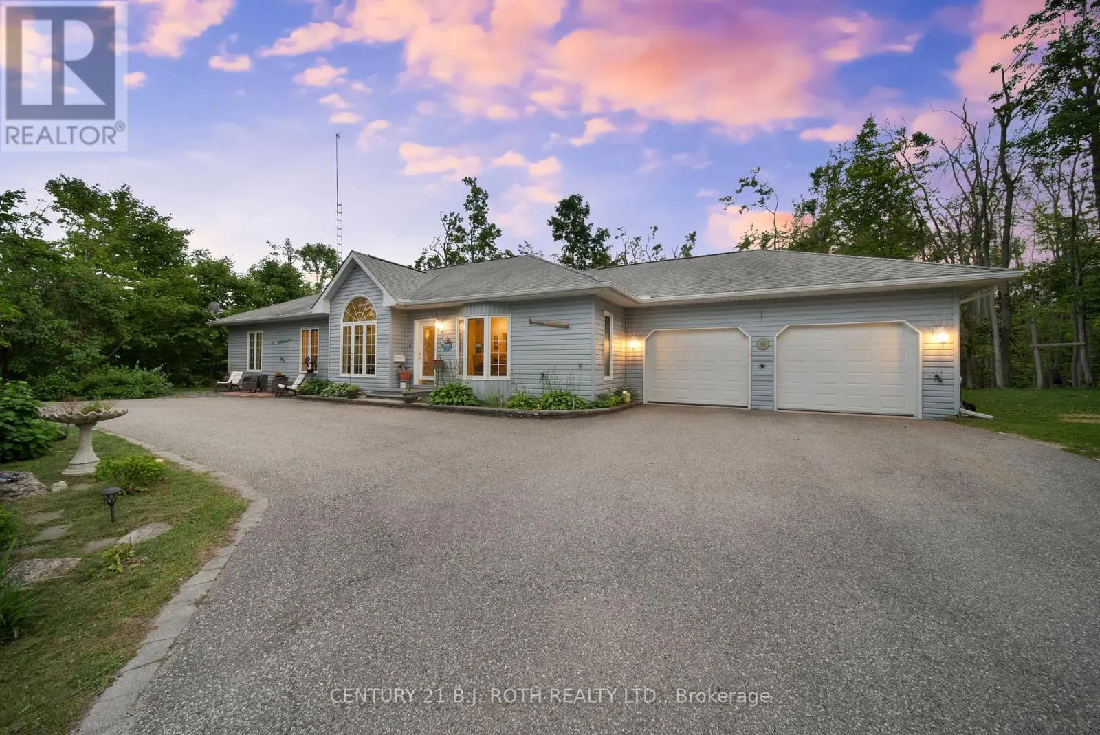 4 BEECHWOOD CRESCENT