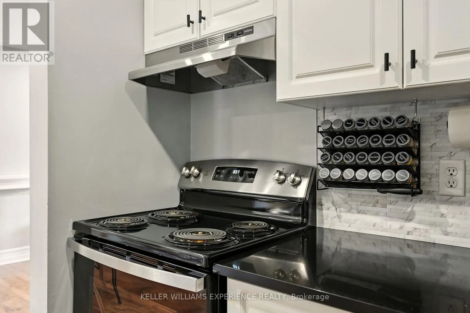 E8 - 167 EDGEHILL DRIVE