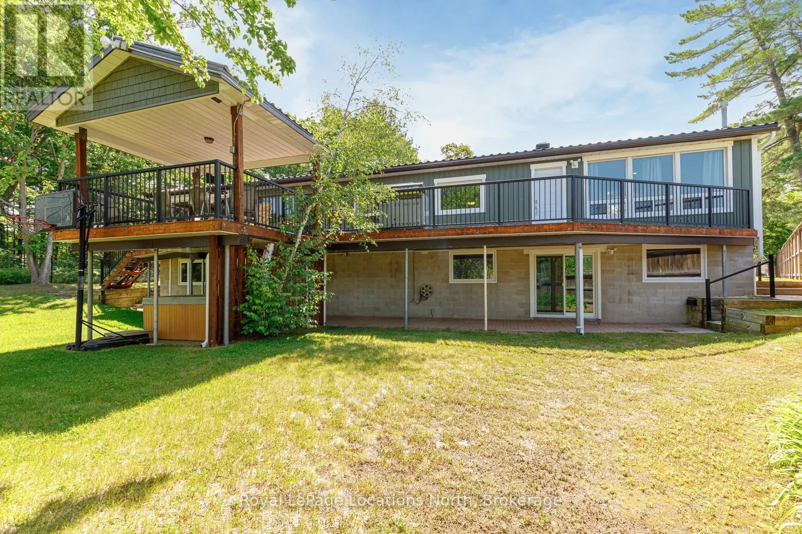 1628 RIVER ROAD W