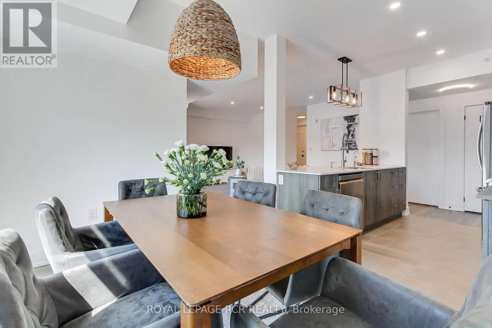 412 - 10 CULINARY LANE