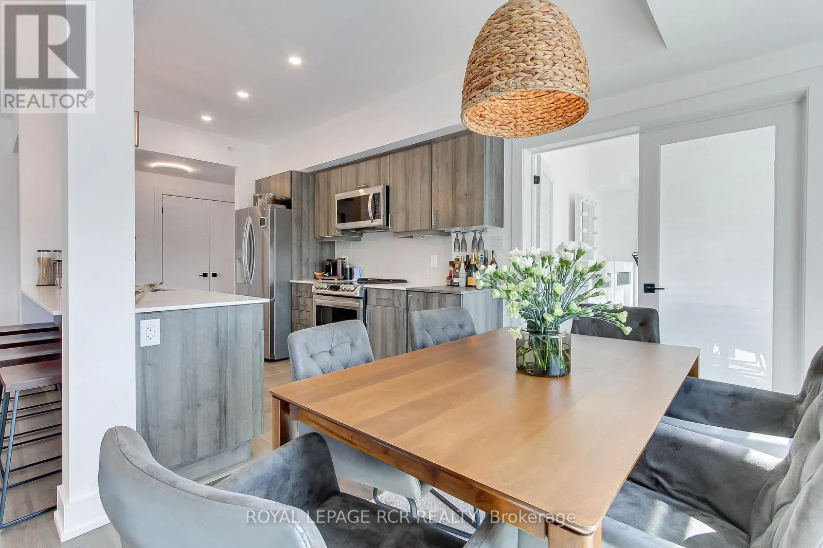 412 - 10 CULINARY LANE