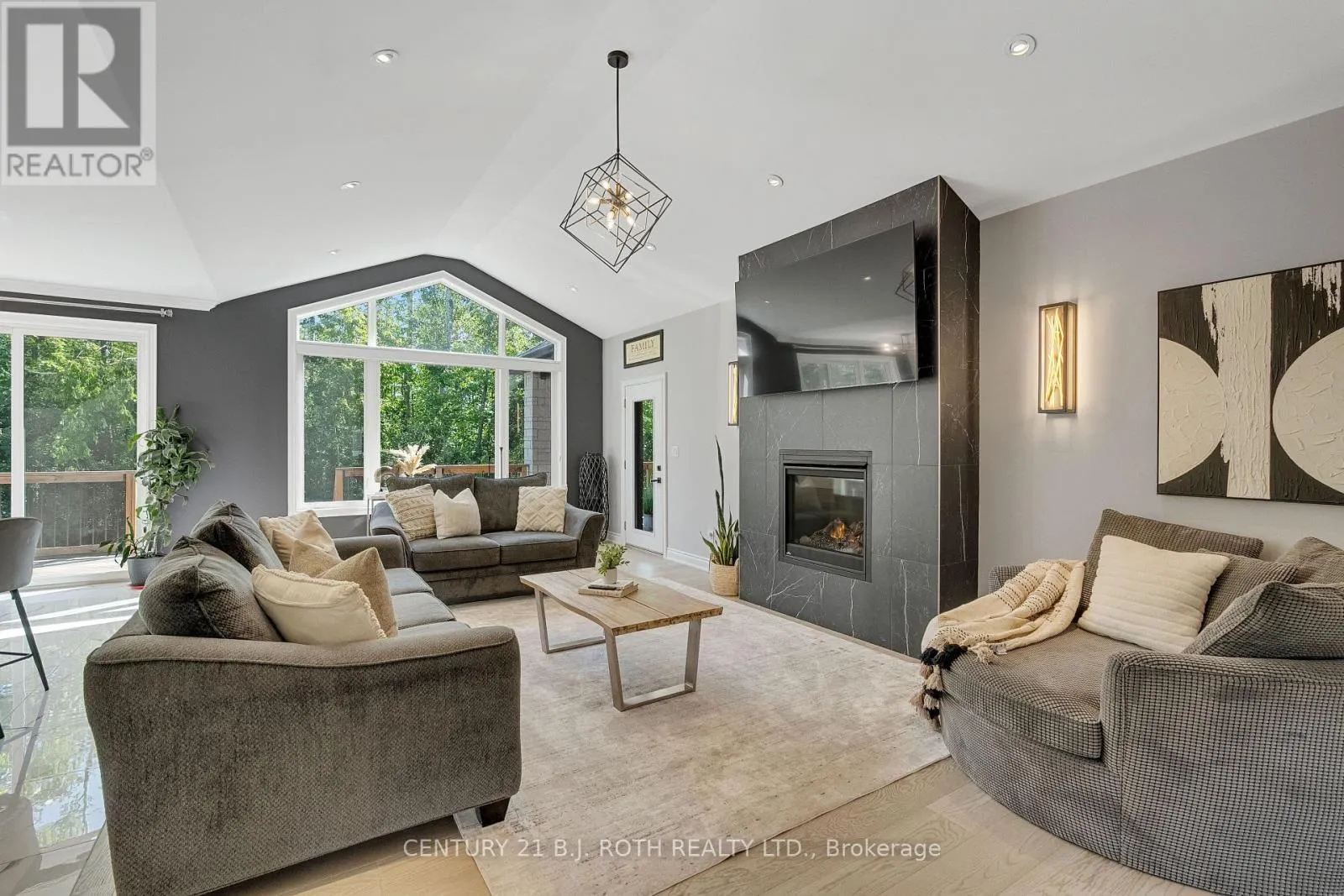 9 BYERS STREET