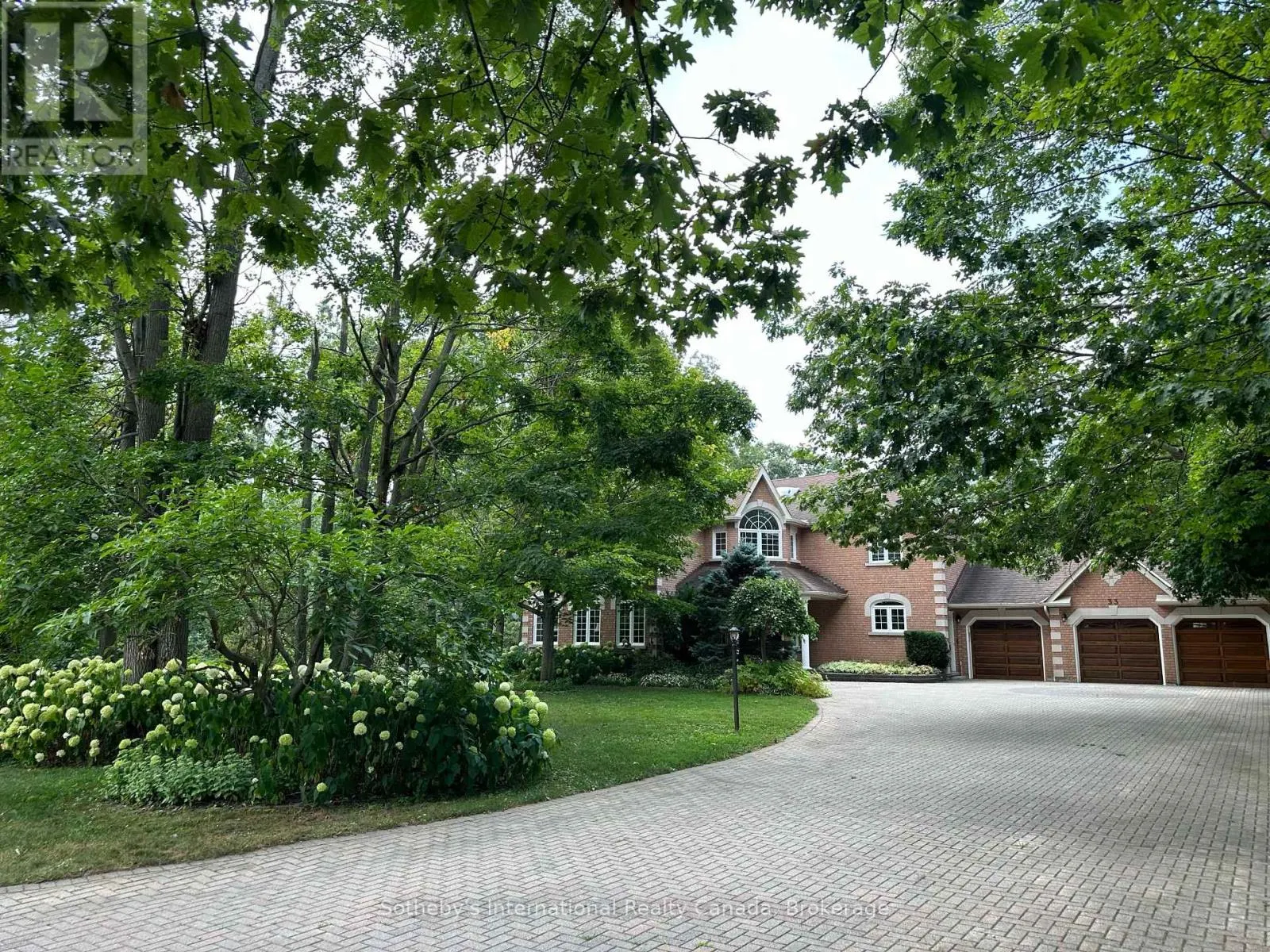 33 EDGECOMBE TERRACE