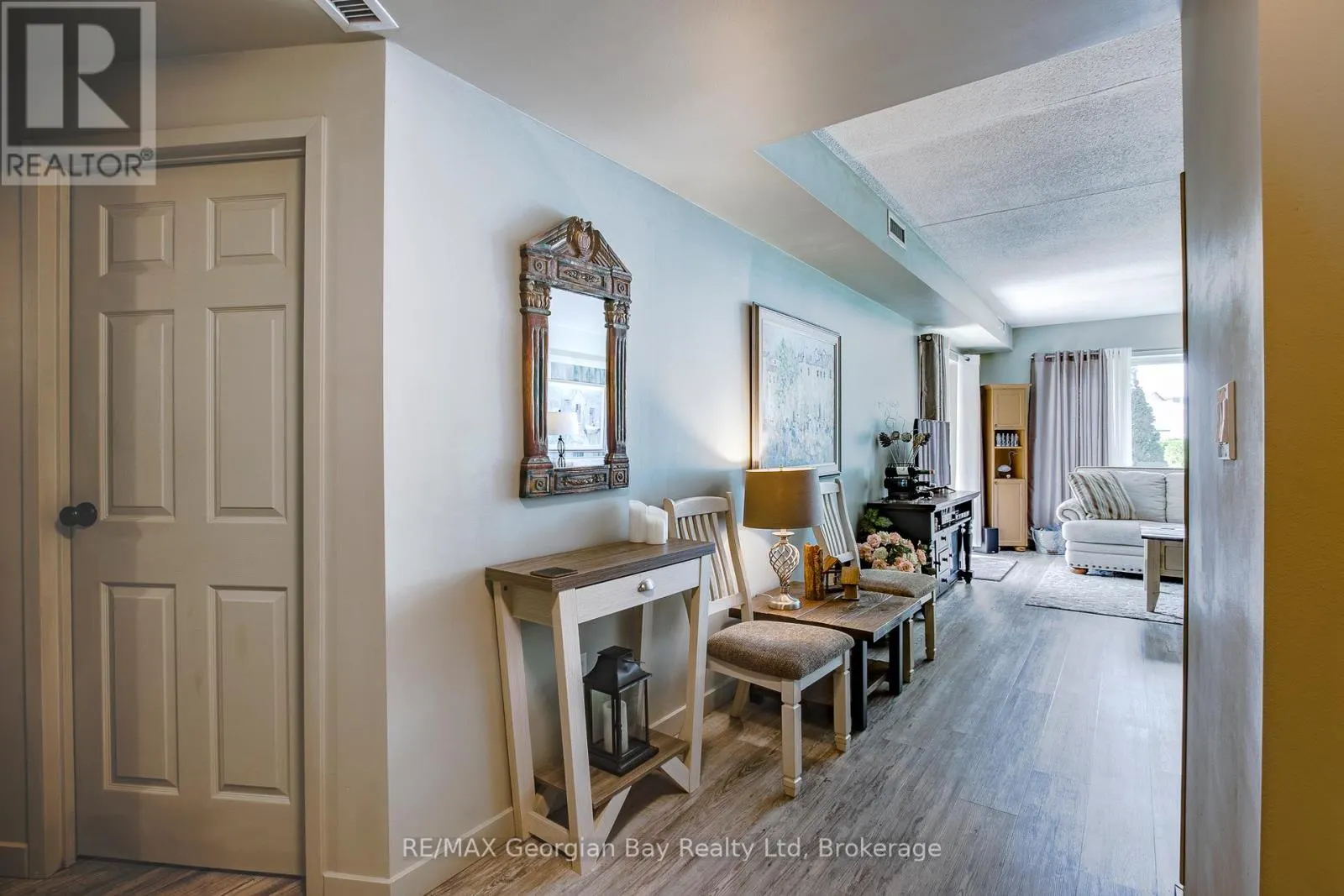 102 - 11 BECK BOULEVARD, #102