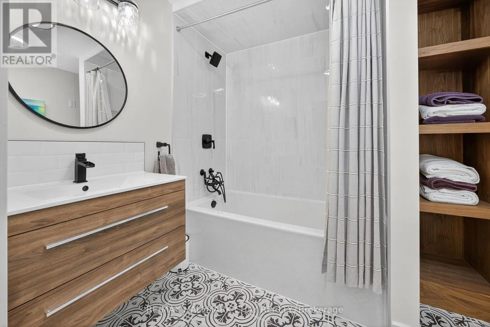 47 EIGHT MILE POINT ROAD