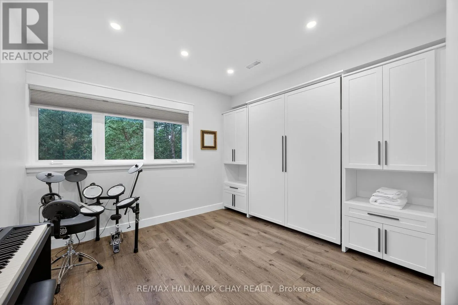 47 EIGHT MILE POINT ROAD