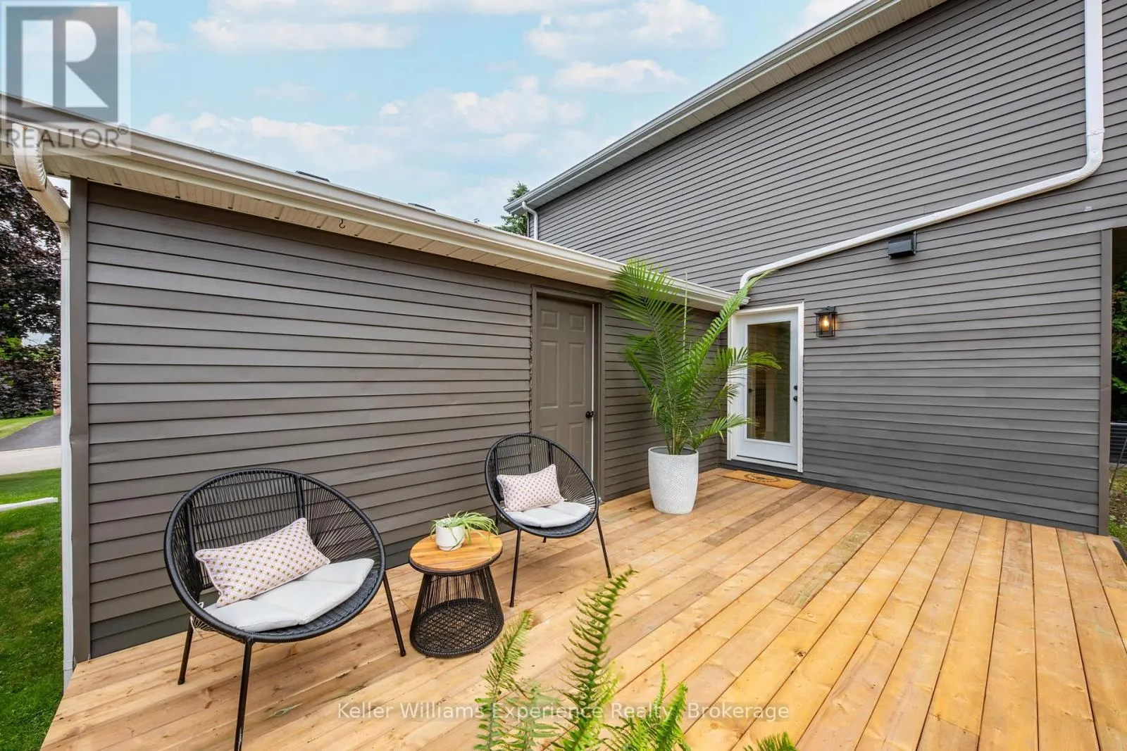 14 MARIPOSA DRIVE
