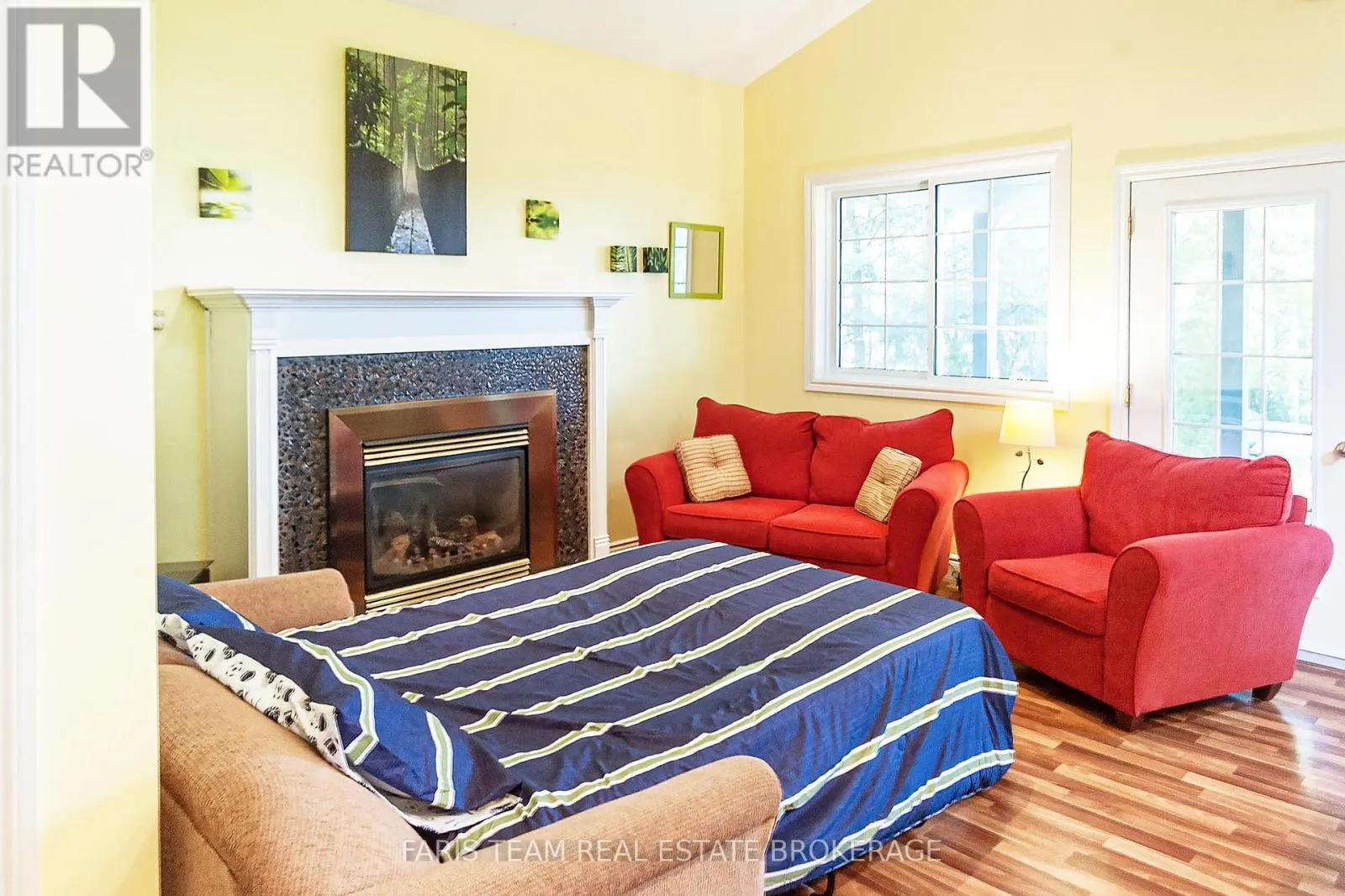 1449 CHAMPLAIN ROAD