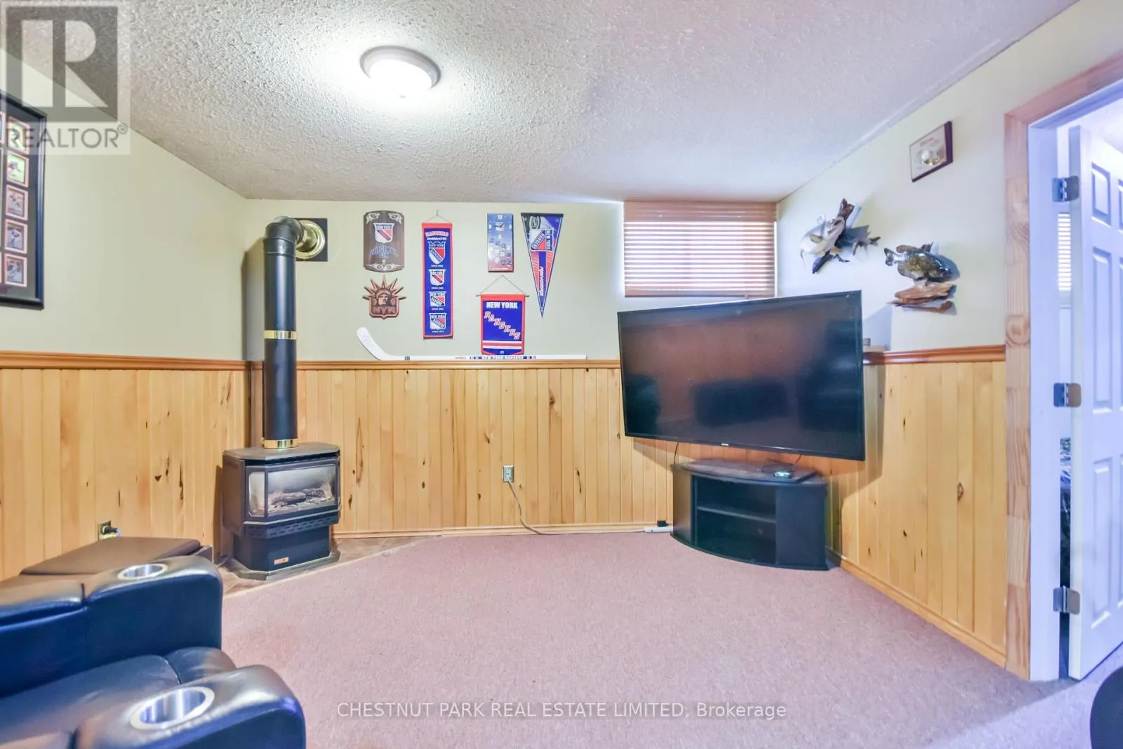 381 SUNDIAL DRIVE