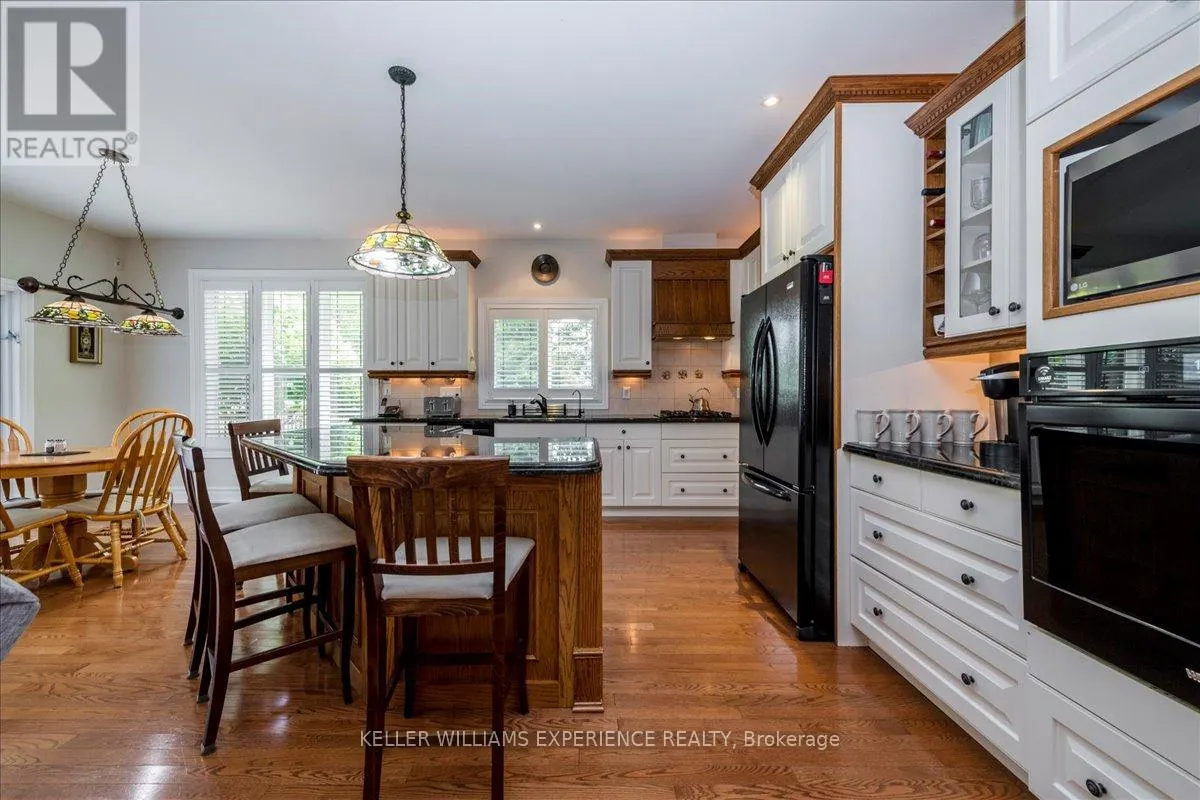 34 HEATHERWOOD DRIVE