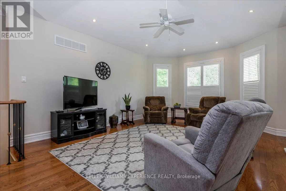 34 HEATHERWOOD DRIVE