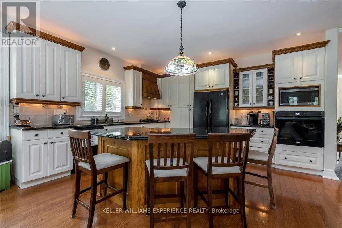 34 HEATHERWOOD DRIVE