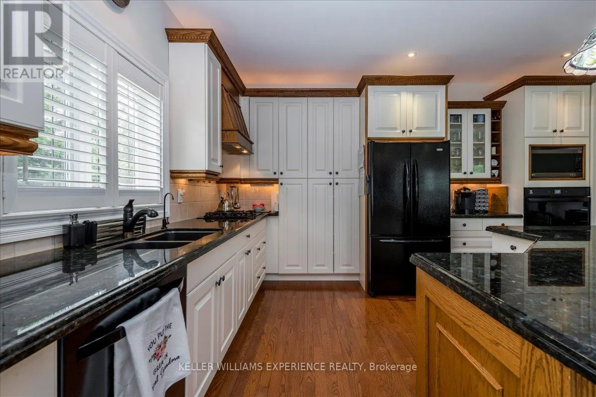 34 HEATHERWOOD DRIVE