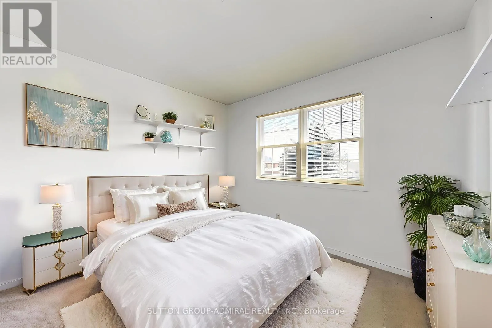 184 HANMER STREET W