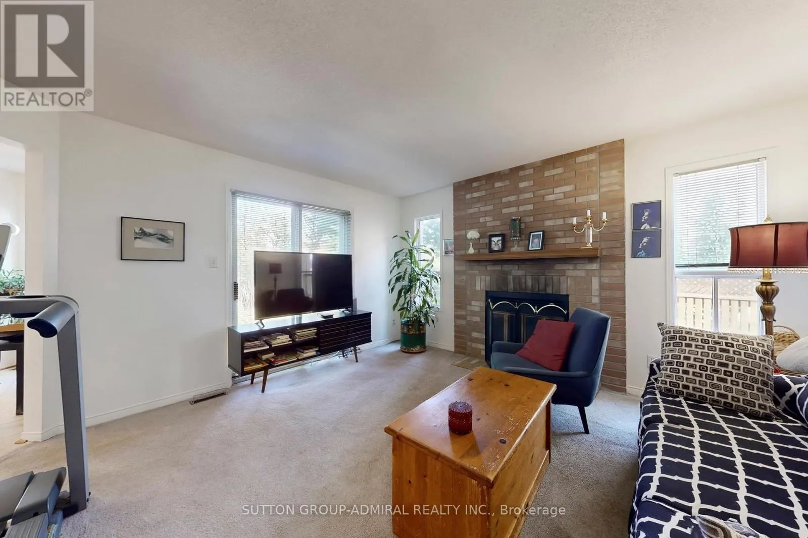 184 HANMER STREET W