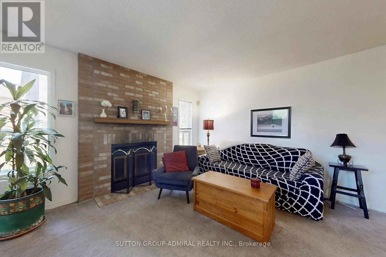 184 HANMER STREET W