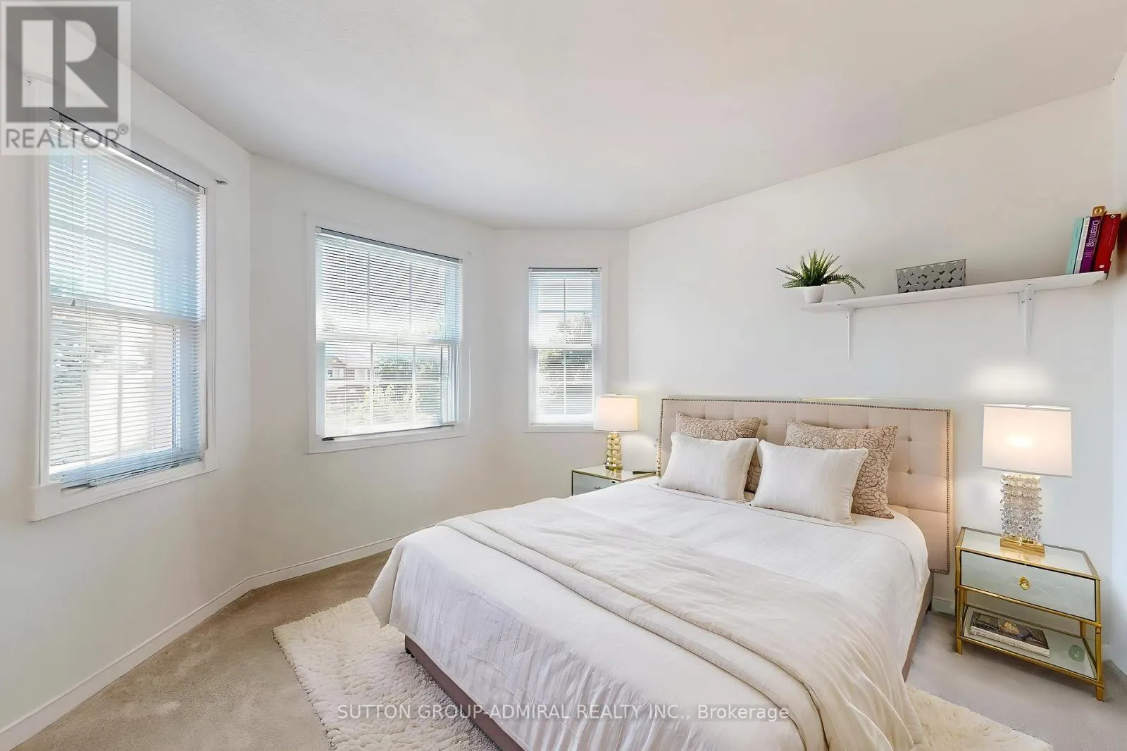 184 HANMER STREET W