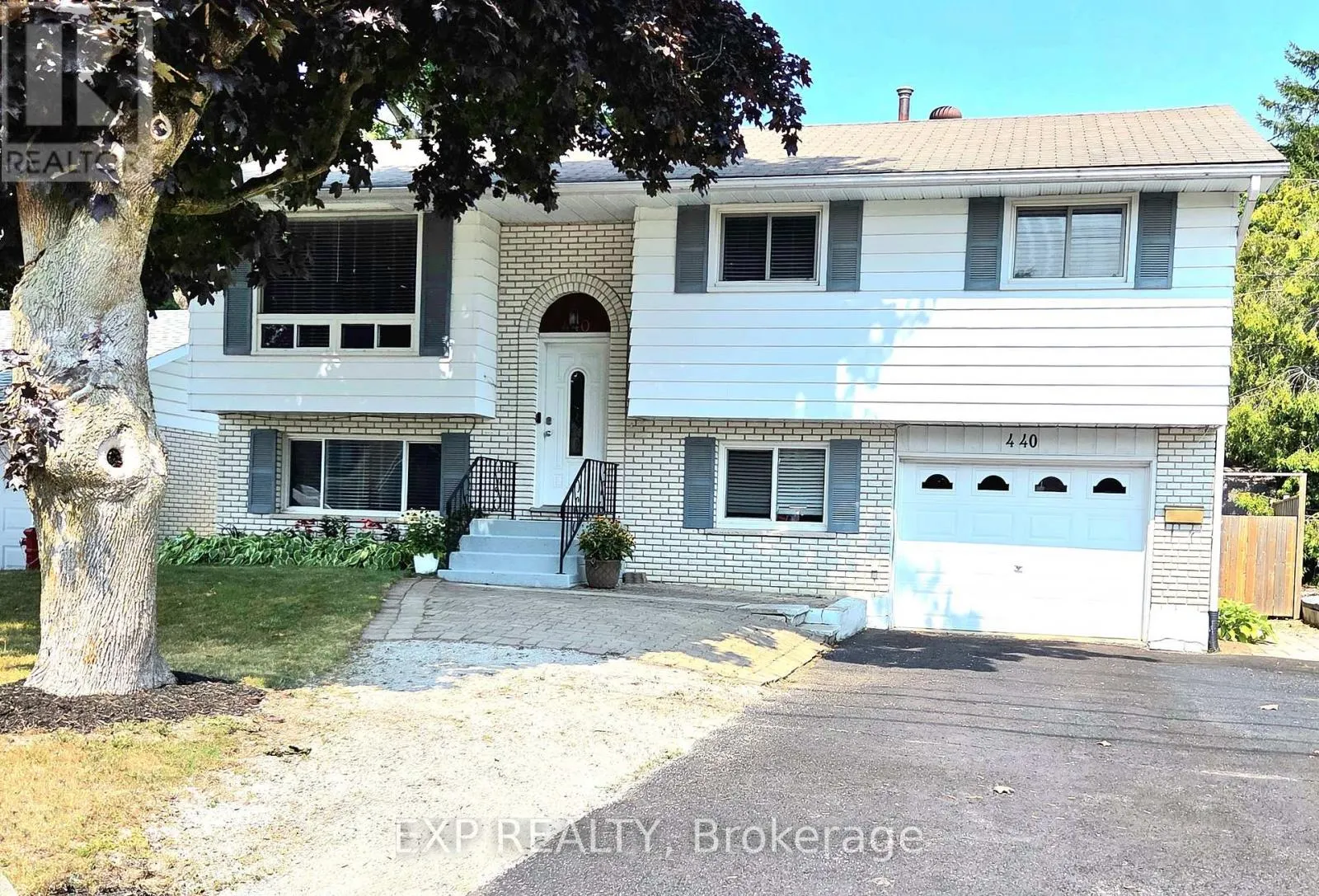 440 BARRIE ROAD