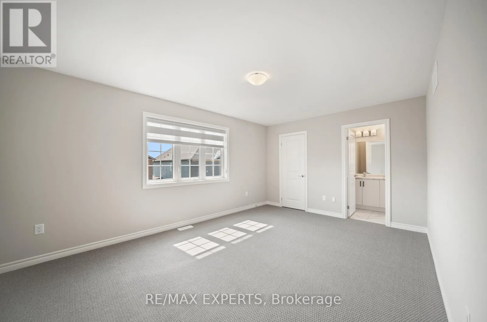 216 CUBITT STREET
