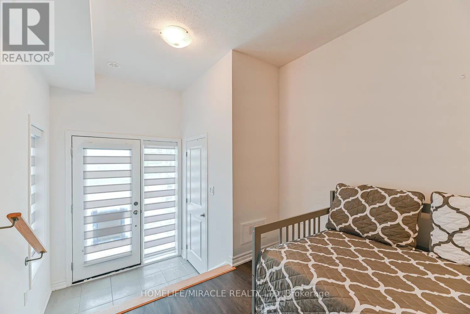 138 ELGIN STREET