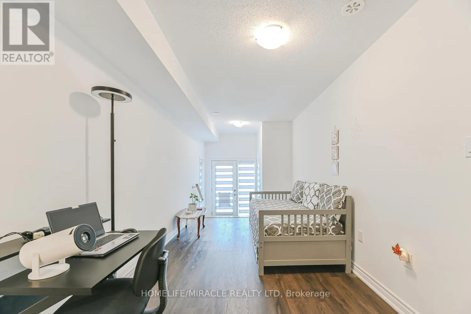 138 ELGIN STREET