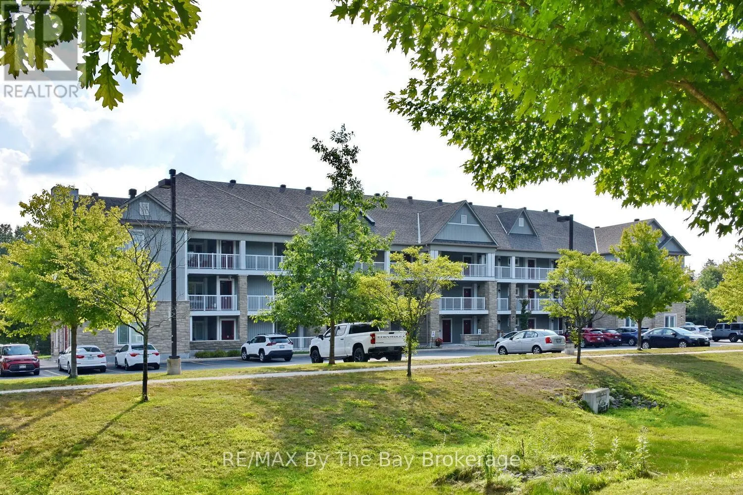 214 - 50 MULLIGAN LANE, #214