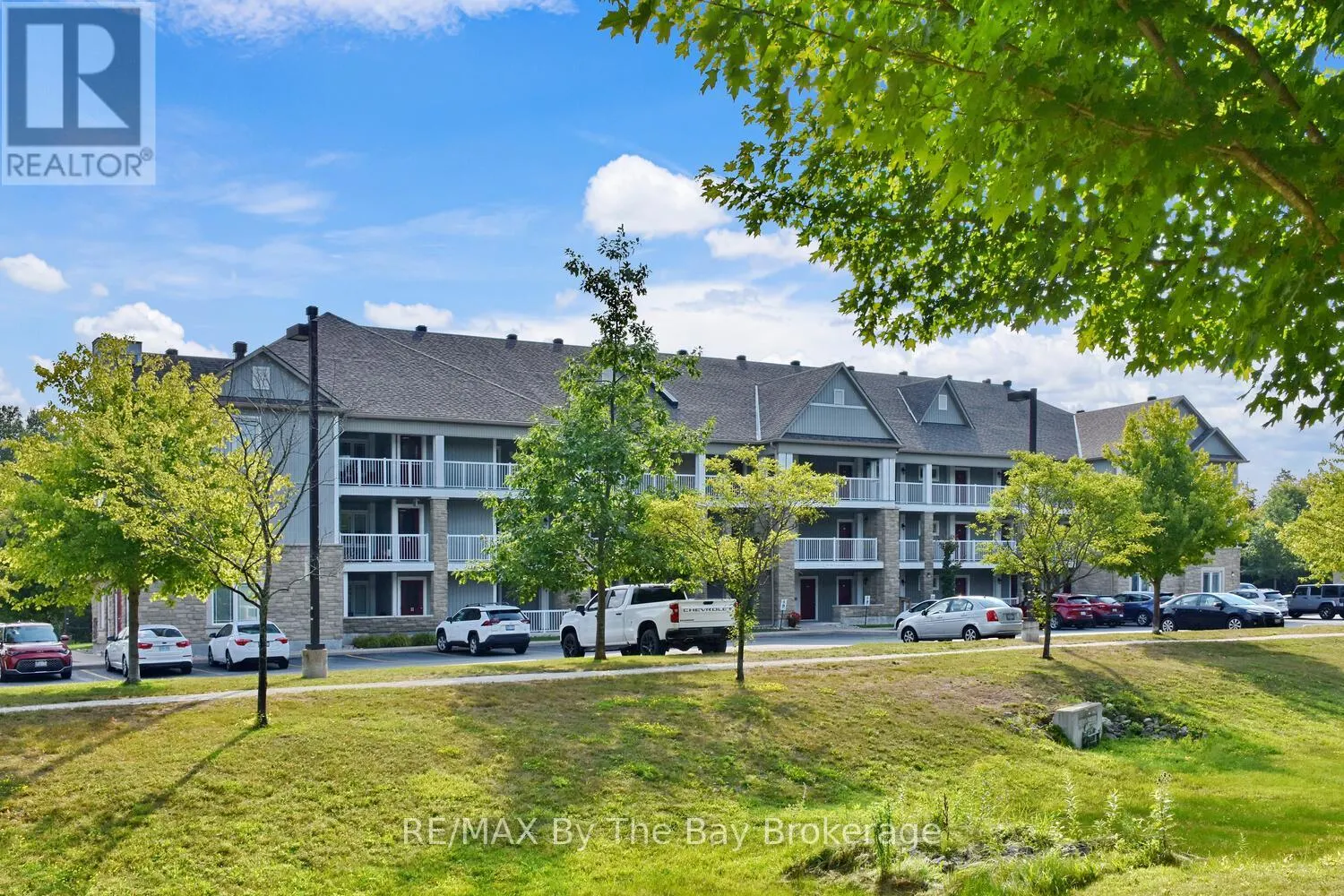 214 - 50 MULLIGAN LANE, #214